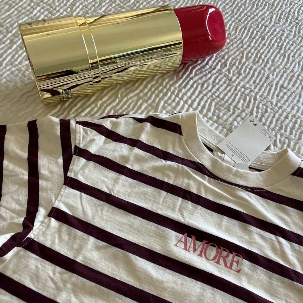 AMORE Striped Tee - Picture 3 of 11